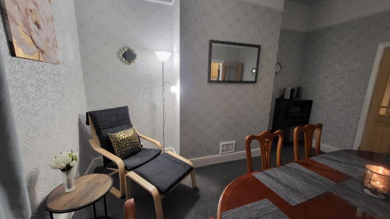 Stay - At Southport Holiday Home - Sleeps 6 Екстер'єр фото
